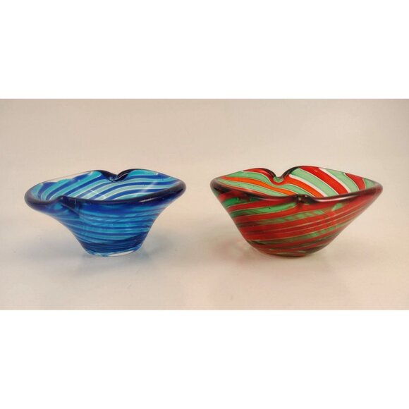 Heart-Shaped Glass Bowls With Swirling Stripes Trinket Dish Candle Holder Decor - Picture 3 of 13
